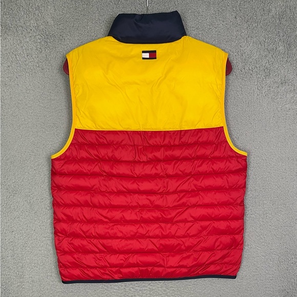 Tommy Hilfiger Color Block Puffer Vest - Picture 4 of 4